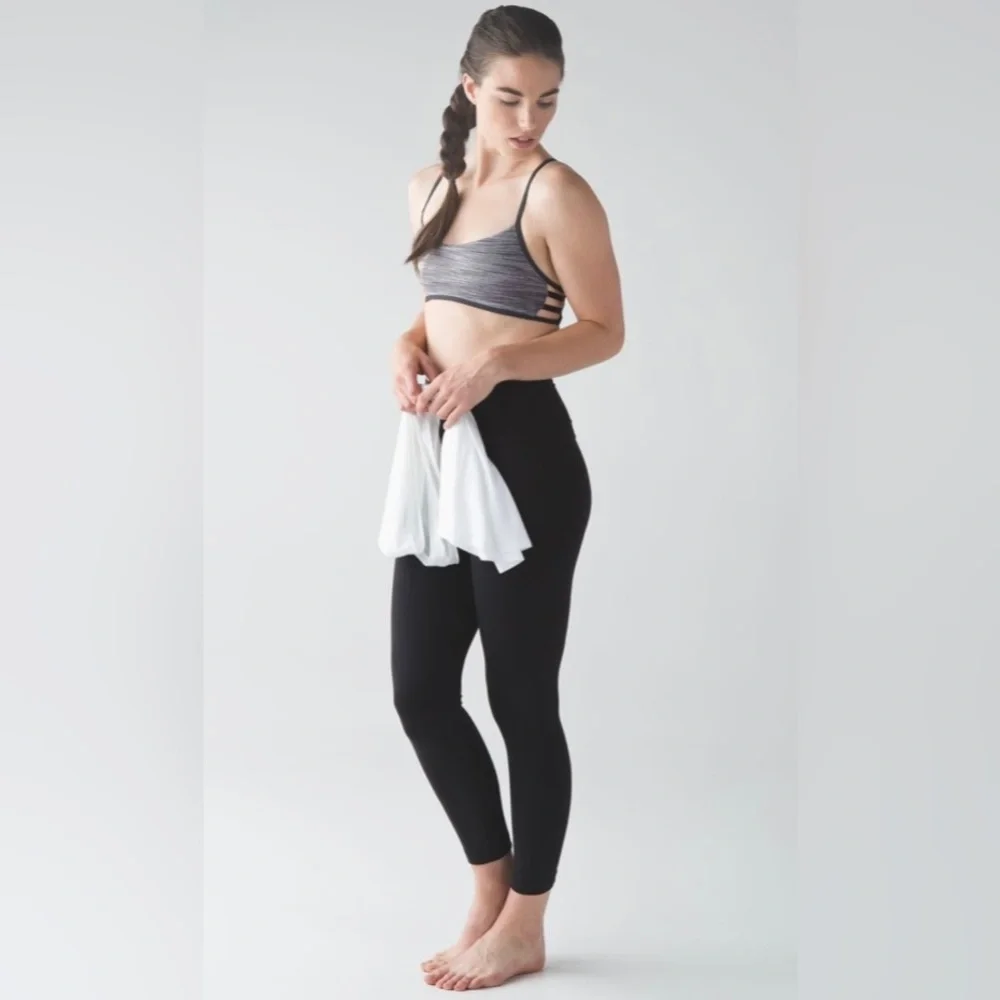 Lululemon Hot Spell BraSpace Dye Camo Seal Grey Deep Coal / Deep Coal